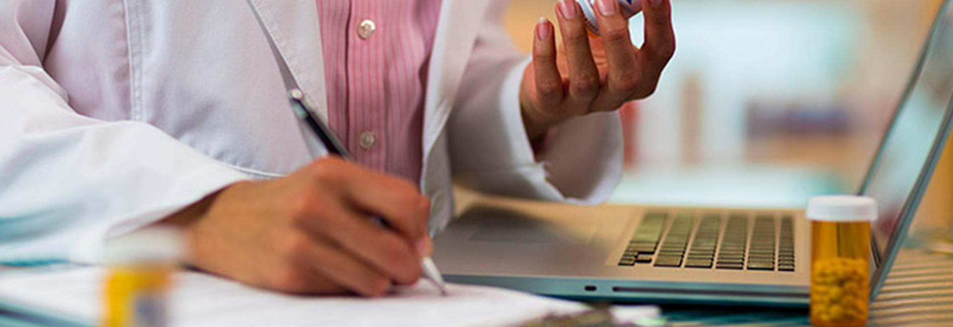 use of computer in clinical pharmacy