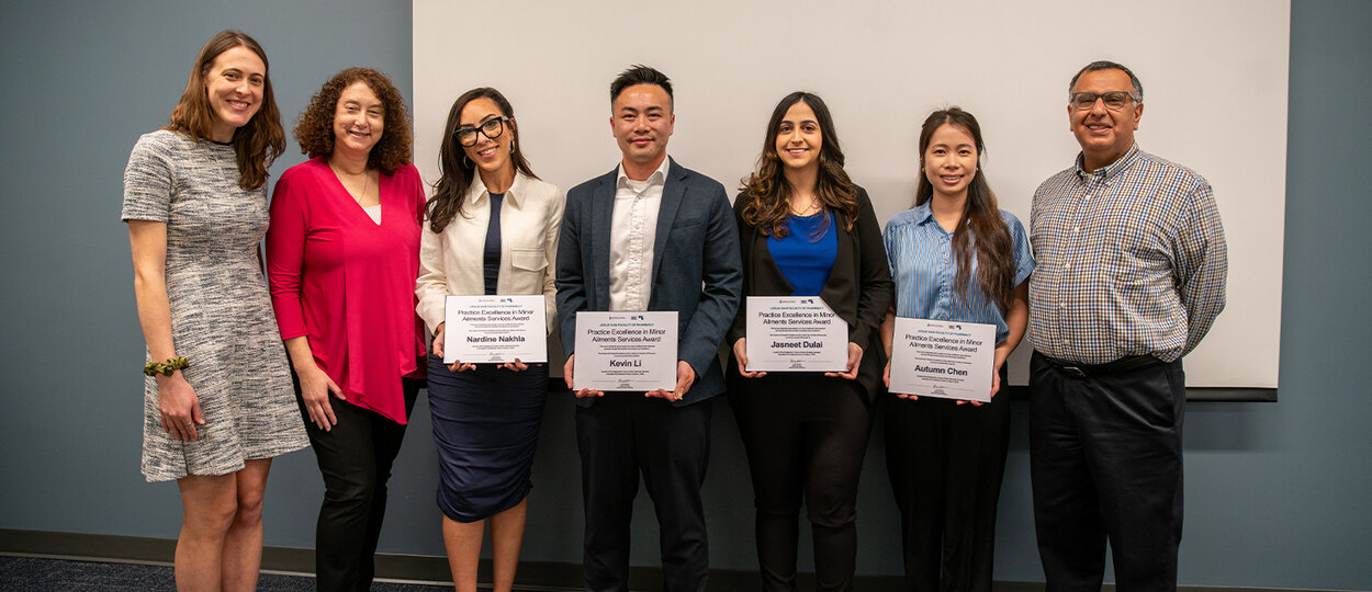 Award recipients at the NIHS Shaping the Future of Minor Ailments Services Forum.