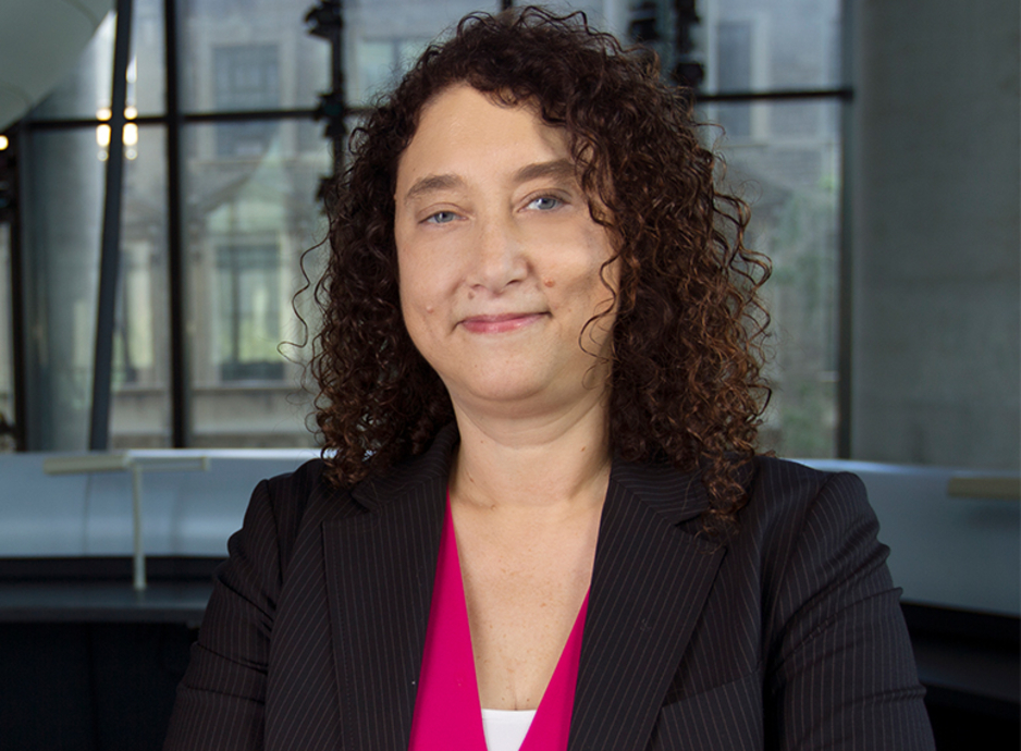 Portrait of Lisa Dolovich