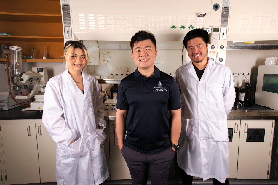 Assistant Professor Bowen Li with students in lab