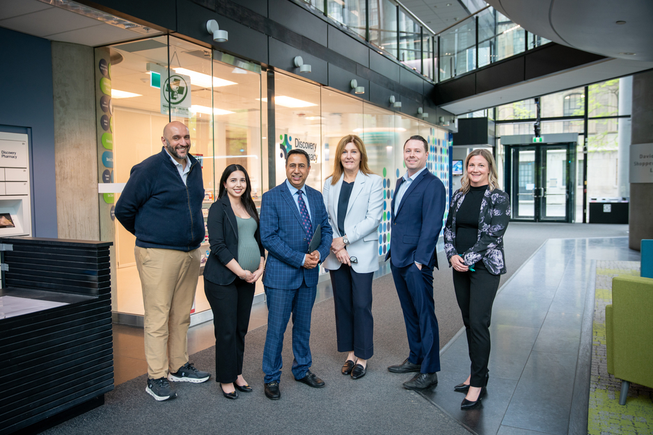 MPP Deepak Anand and MPP Natalie Pierre pictured with U of T Faculty and Staff MPP Deepak Anand and MPP Natalie Pierre pictured with U of T Faculty and Staff