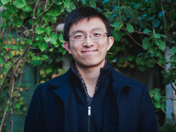 Portrait of PharmD MBA Candidate Peter Zhang