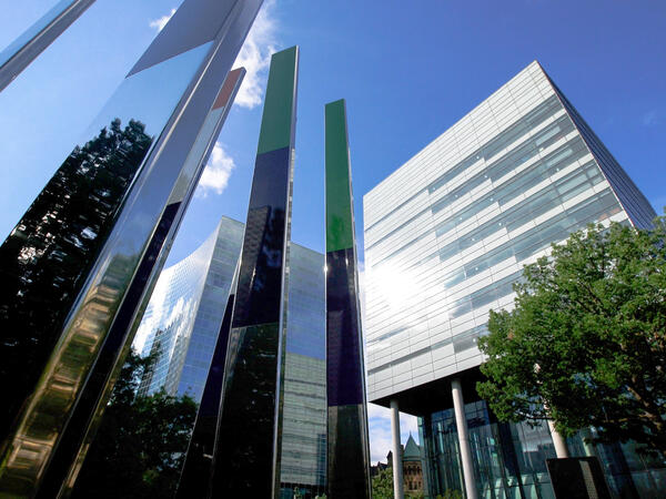 Exterior Photo of Leslie Dan Faculty of Pharmacy Building